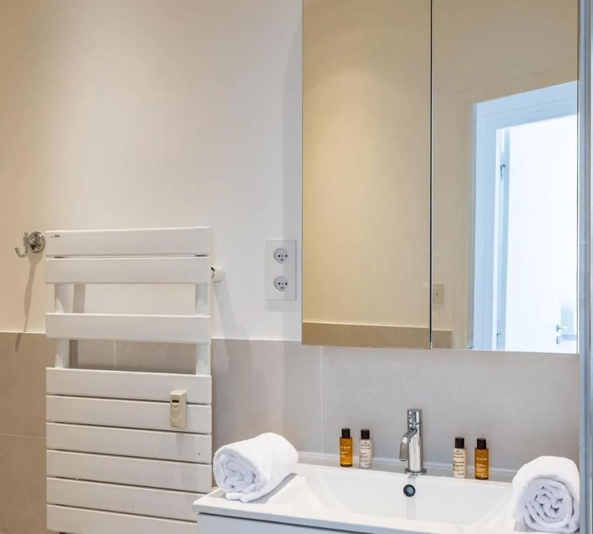Apartment Veeve - Ethereal Light Paris