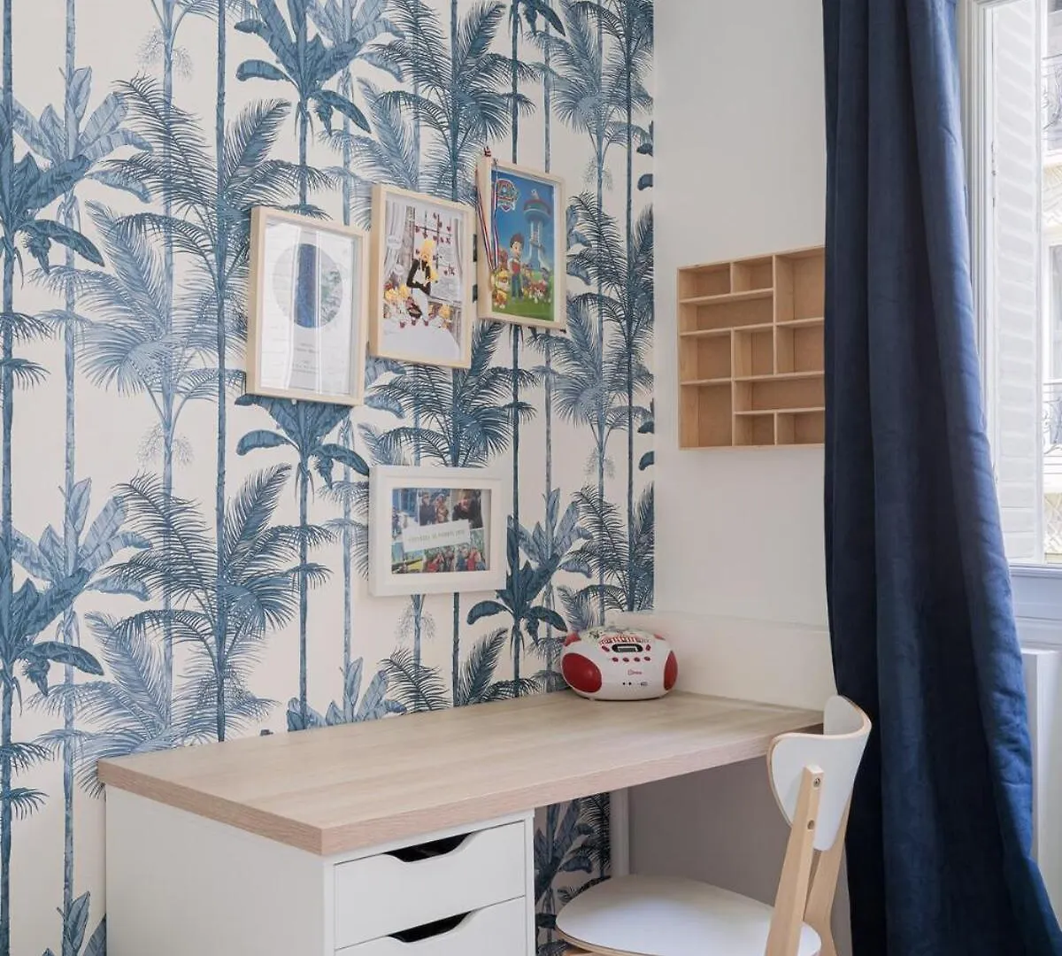 Veeve - Ethereal Light Paris Apartment