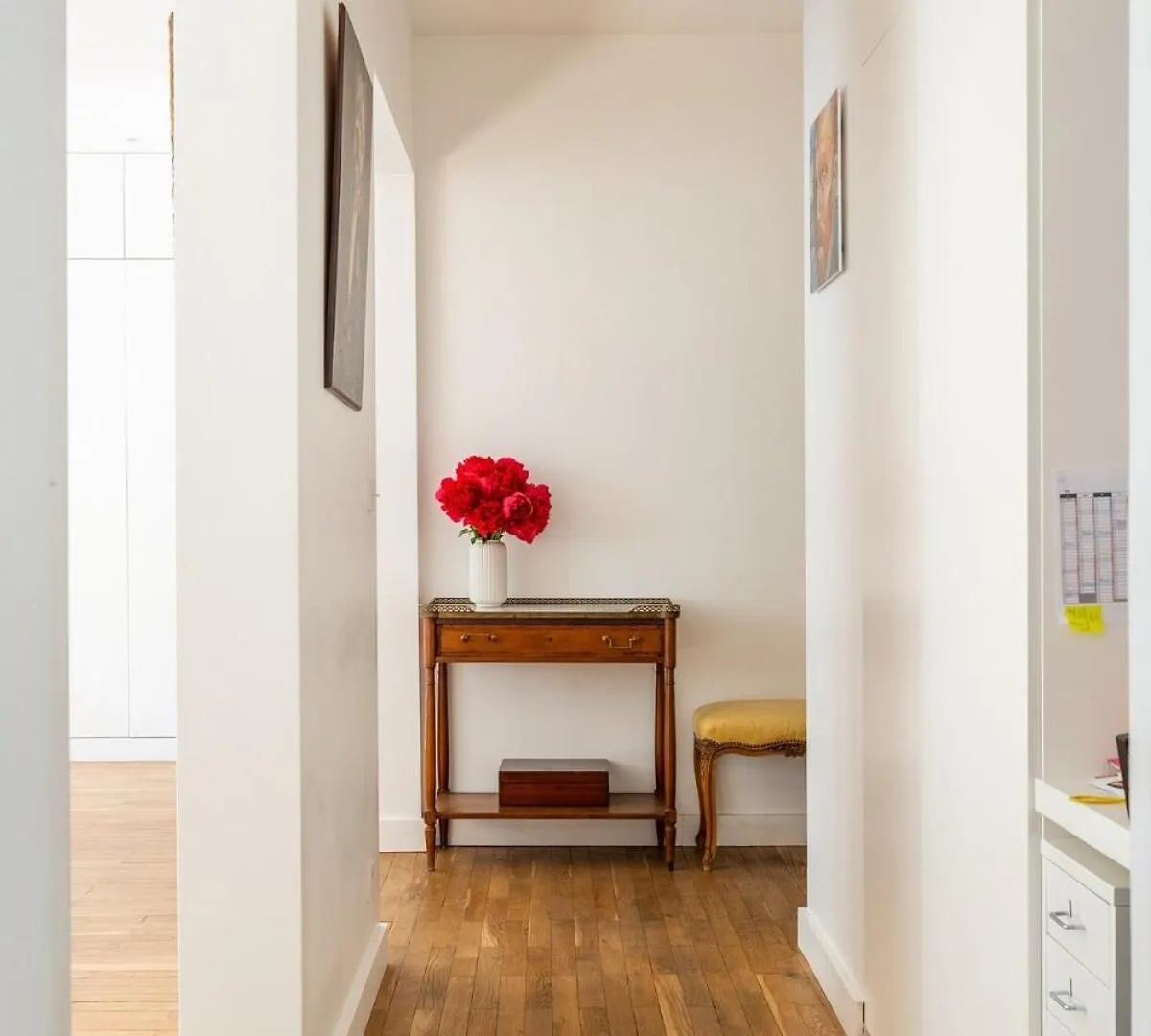 Apartment Veeve - Ethereal Light Paris
