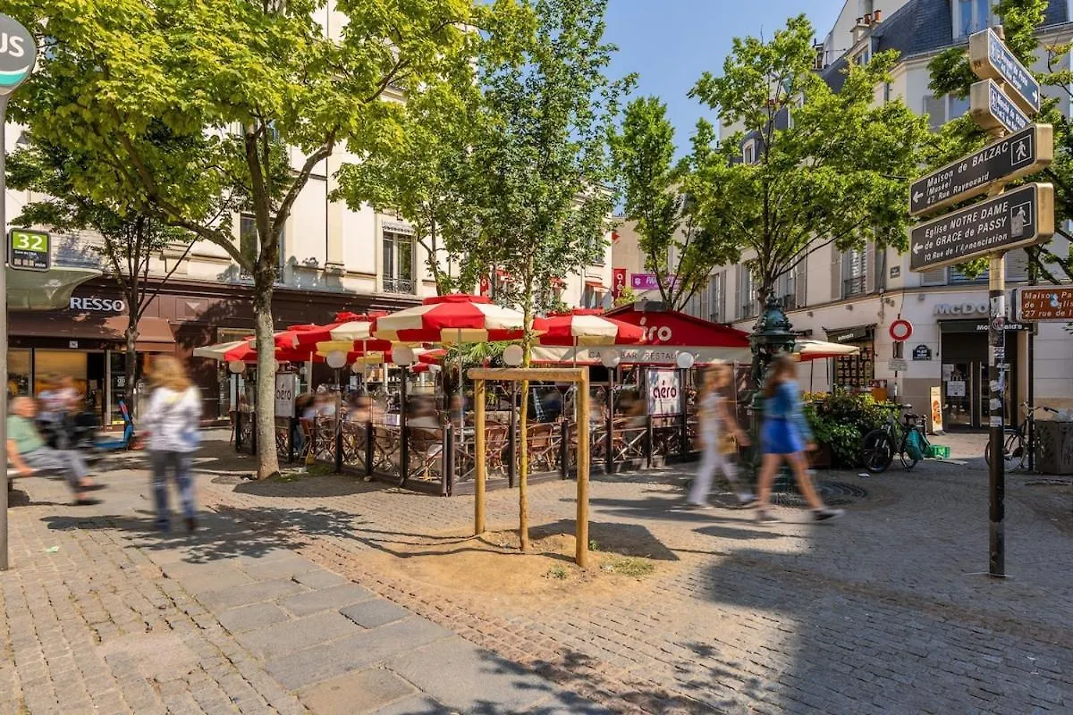 Veeve - Ethereal Light Paris